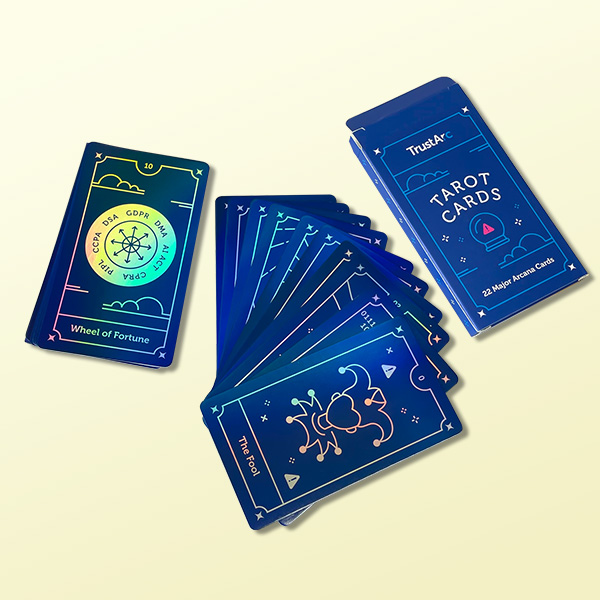 Custom-holographic-tarot-cards